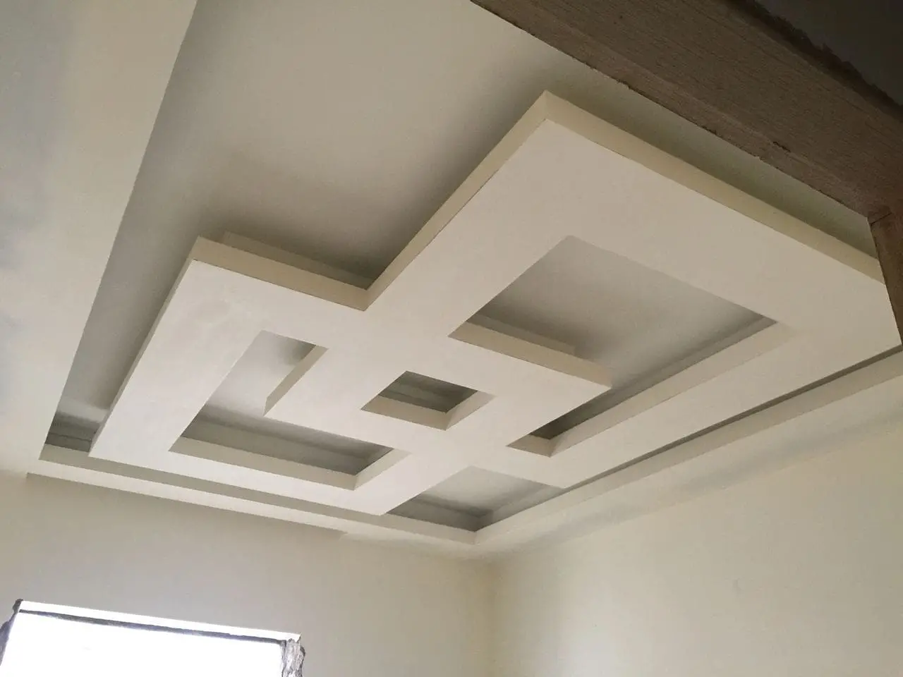 Можно ли крепить натяжной потолок к гипсокартону | Алден Групп