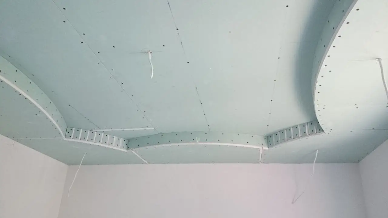 Монтаж гипсокартонного короба под натяжной потолок
