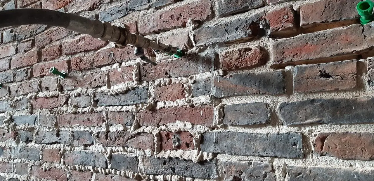 Реконструкция кирпичной кладки | Ремонт и восстановление наружных стен