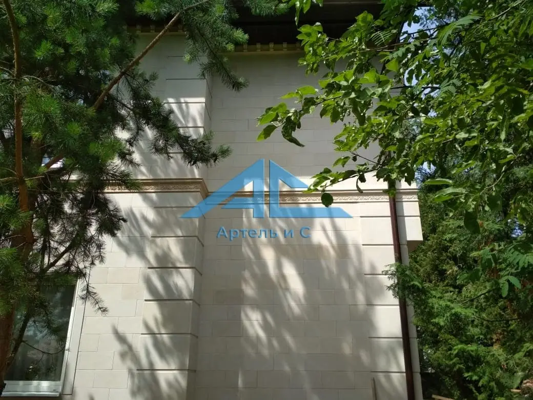 Фасад кирпичного дома фото